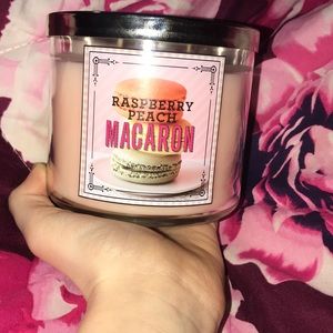 Bath and body works candle